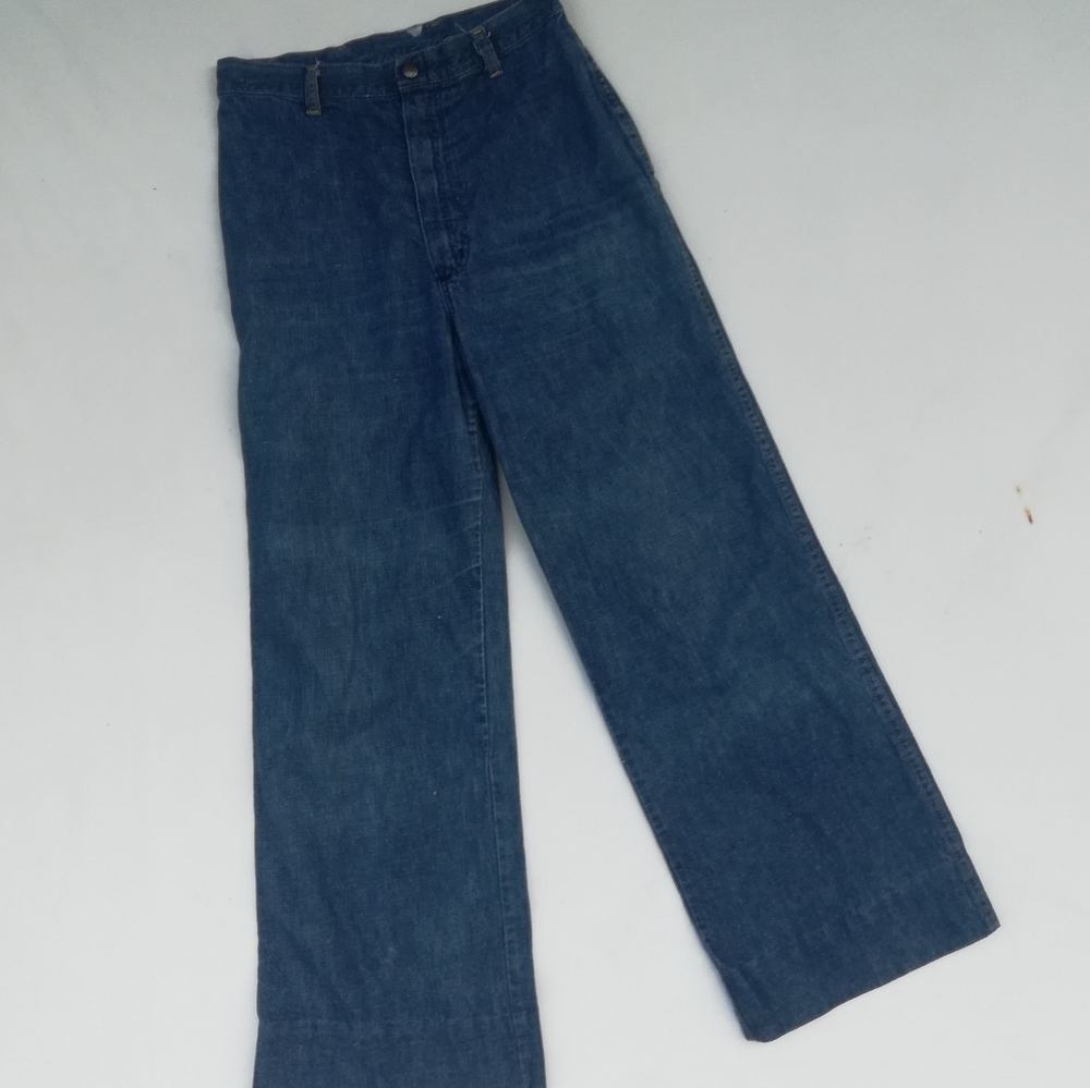 Vintage Wide Leg Wrangler Jeans - Picture 4 of 9